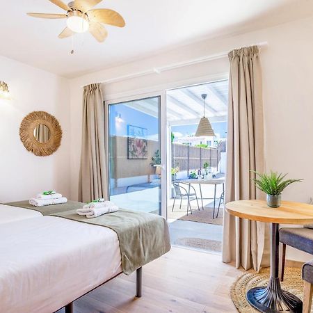 Boutique Beach Villa By Lanzarote Retreats - Private Pool - 1 Min Walk To Sea Pool Чарко-дель-Пало Экстерьер фото