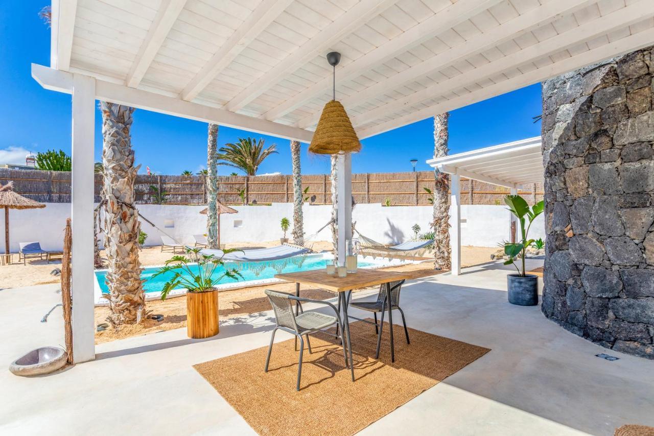 Boutique Beach Villa By Lanzarote Retreats - Private Pool - 1 Min Walk To Sea Pool Чарко-дель-Пало Экстерьер фото