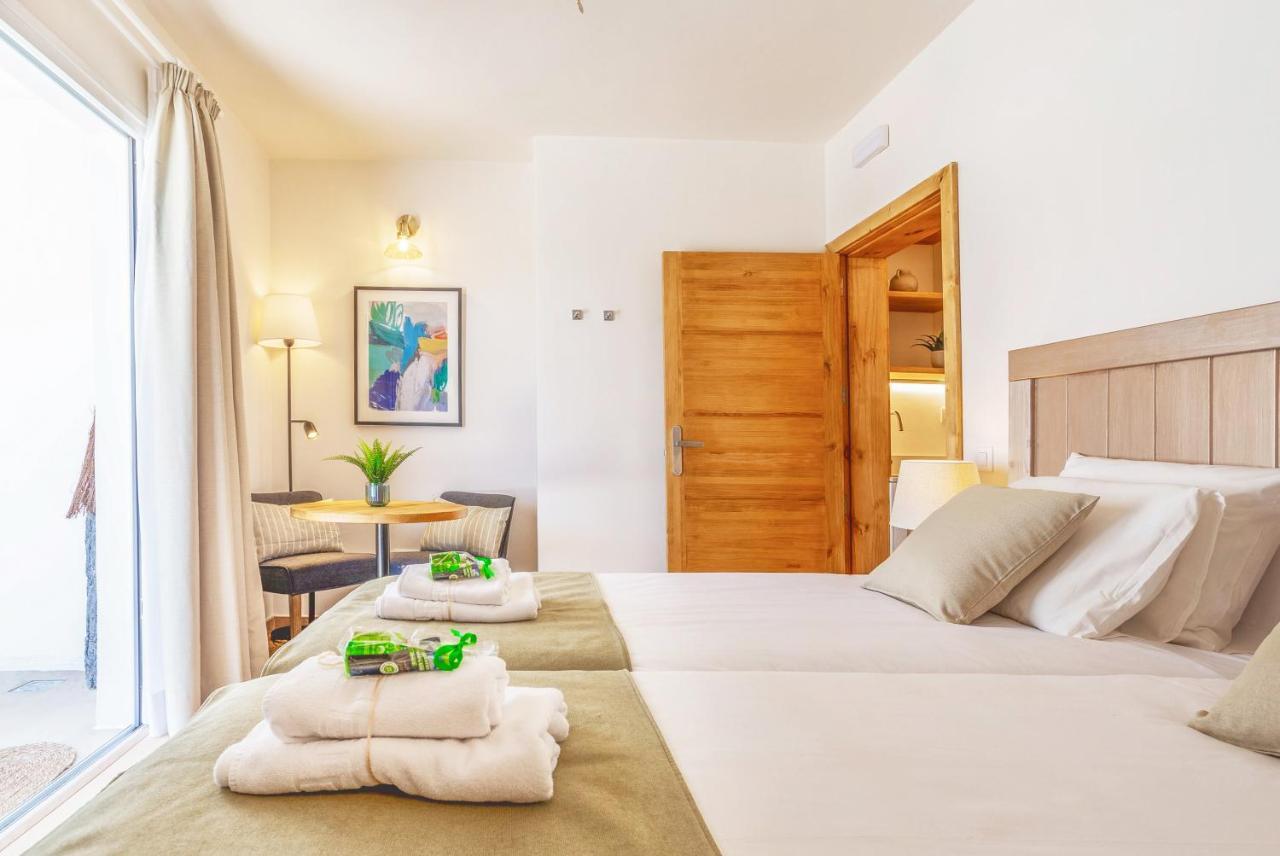 Boutique Beach Villa By Lanzarote Retreats - Private Pool - 1 Min Walk To Sea Pool Чарко-дель-Пало Экстерьер фото
