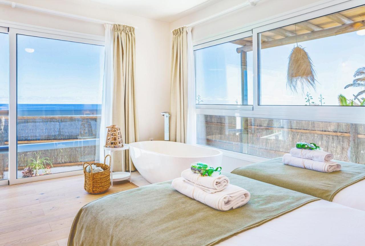 Boutique Beach Villa By Lanzarote Retreats - Private Pool - 1 Min Walk To Sea Pool Чарко-дель-Пало Экстерьер фото