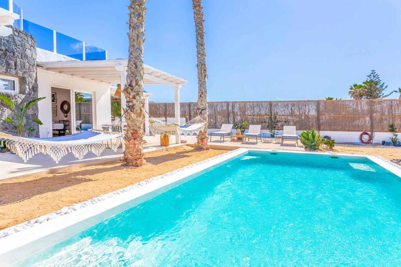 Boutique Beach Villa By Lanzarote Retreats - Private Pool - 1 Min Walk To Sea Pool Чарко-дель-Пало Экстерьер фото
