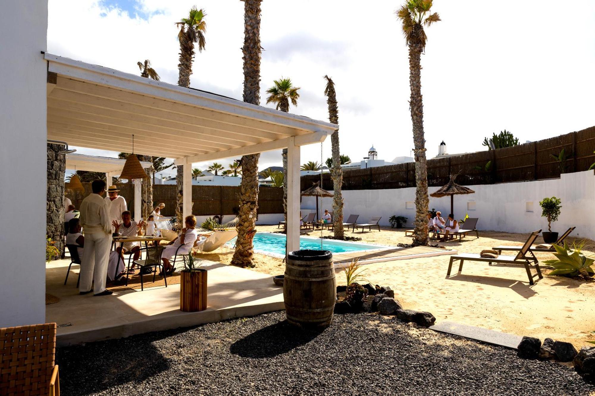 Boutique Beach Villa By Lanzarote Retreats - Private Pool - 1 Min Walk To Sea Pool Чарко-дель-Пало Экстерьер фото
